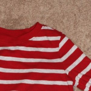 Old Navy Red and Gray Stripe Size 3T Shirt